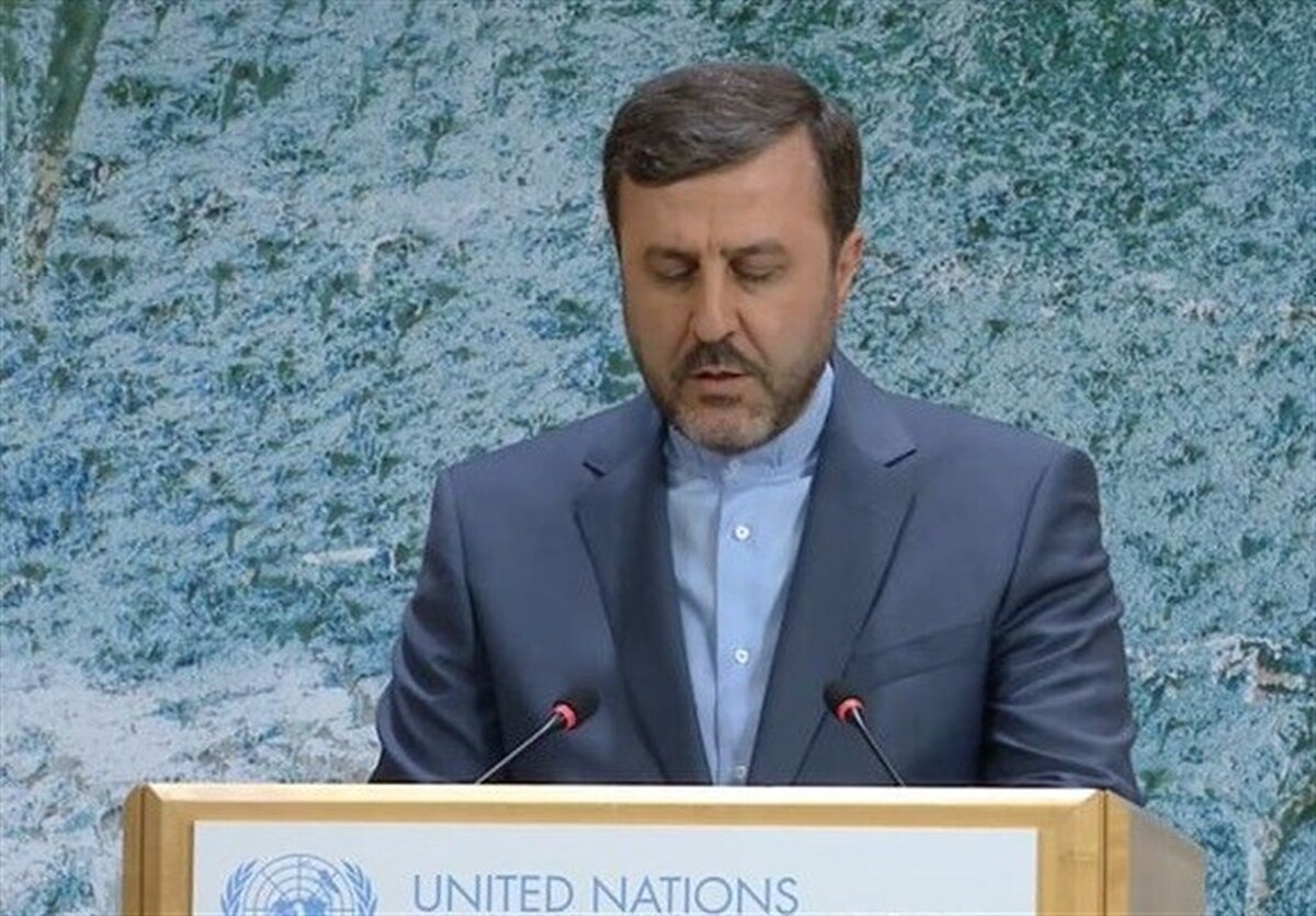 غریب&zwnj;آبادی: تحریم و جنگ را امتحان کردید و نتیجه&zwnj;ای نگرفتید، احترام و دیپلماسی را تجربه کنید