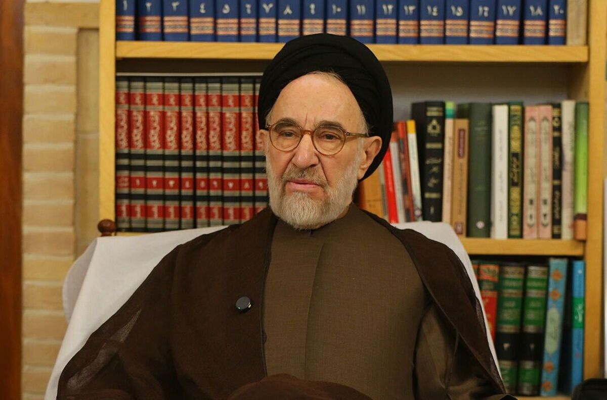 سید محمد خاتمی: مسائل دانشگاه&zwnj;ها به دور از خشونت&zwnj;های سیاسی و امنیتی حل و فصل شود