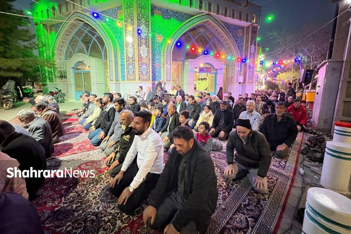 برپایی سفره&zwnj;های افطاری ساده در مسجد المنتظر(عج) قاسم&zwnj;آباد مشهد + فیلم