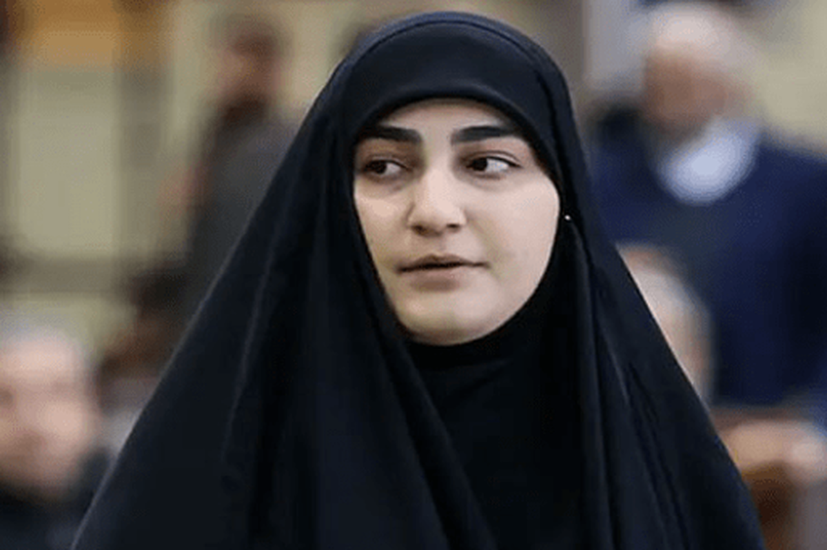 واکنش زینب سلیمانی به آتش&zwnj;زدن پرچم ایران در یکی از دانشگاه&zwnj;های کشور