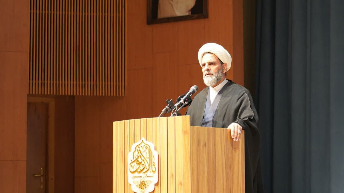 زن در منطق اسلامی، تاریخ&zwnj;ساز و تمدن&zwnj;آفرین است