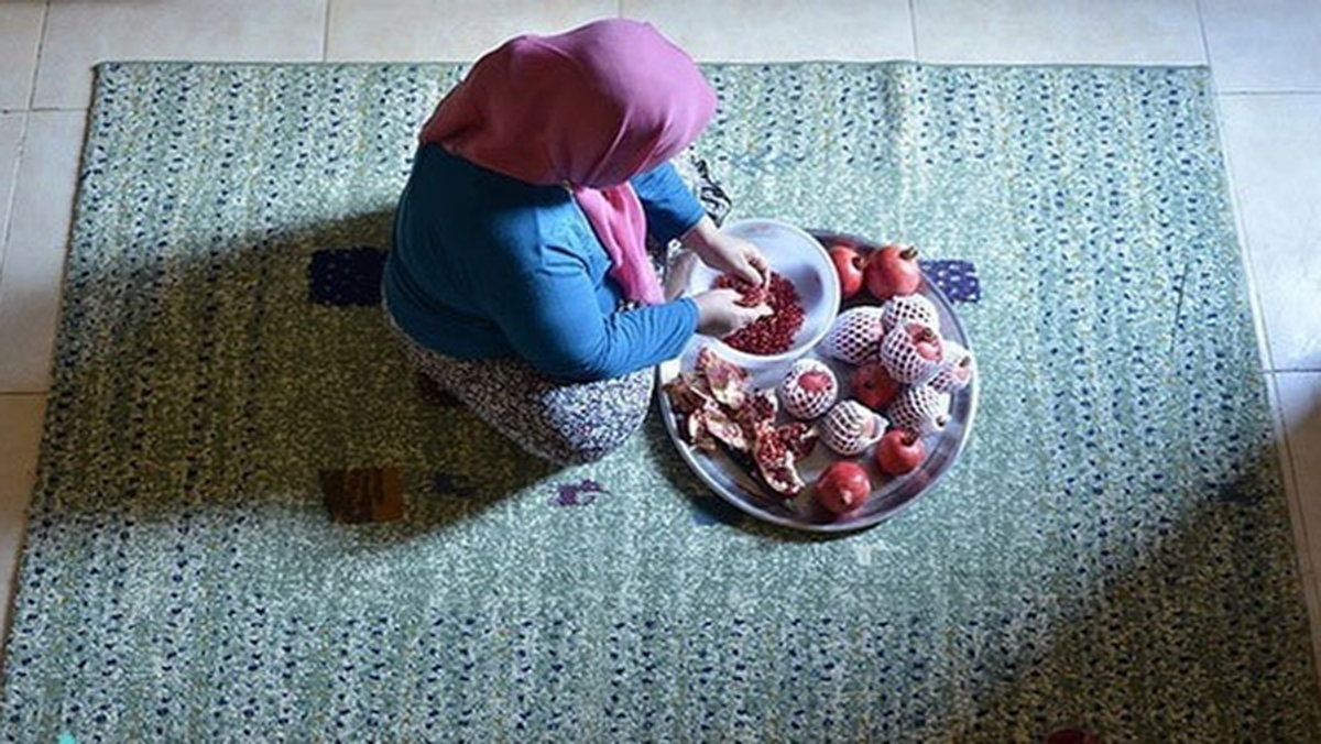 آیات قرآن؛ اکسیر آرامش زن در طوفان&zwnj;های زندگی
