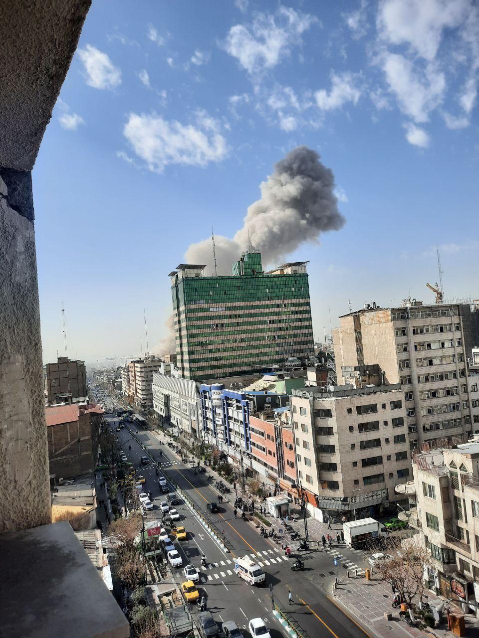 ۳ انفجار شدید در نقاط مرکزی تهران و مشاهد دود غلیظ (۹ اسفند ۱۴۰۴) + فیلم و عکس