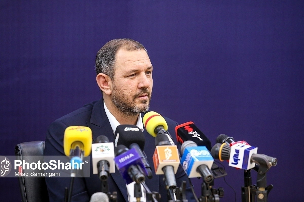 حاجی بگلو: انتصاب تمام مدیران باید مشروط به رأی اعتماد شورا‌ها باشد
