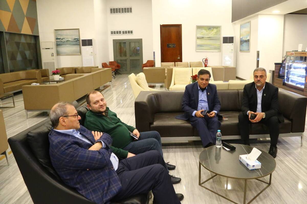 به جز فریده شجاعی که به‌دلیل داشتن پست مهم در فدراسیون فوتبال باید از هیئت‌مدیره استقلال استعفا کند، دیگراعضای هیئت‌مدیره استقلال حفظ خواهند شد.