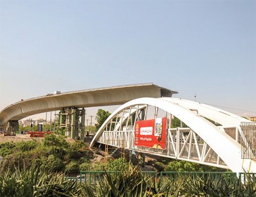 ترافیک موقتی برای مهار ترافیک در تقاطعهای غیرهم سطح خیام، سپاد و شهید فهمیده مشهد ترافیک موقتی برای مهار ترافیک در تقاطعهای غیرهم سطح خیام، سپاد و شهید فهمیده مشهد