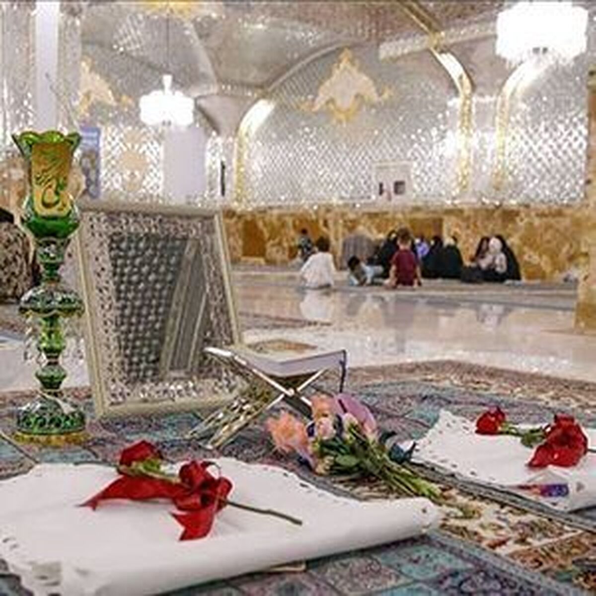 معاون امور خدمات اجتماعی بنیاد کرامت آستان قدس رضوی از اجرای پویش «آینه شمعدان» و تأمین ۸۸۸۸ جهیزیه برای زوج‌های احسان‌پذیر در کشور خبر داد و علت اجرای این پویش را ضرورت تسهیل و توسعه ازدواج عنوان کرد.