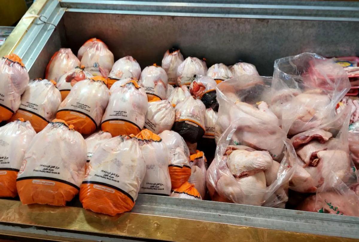 قیمت امروز مرغ و گوشت قرمز در مشهد (۲۳ اردیبهشت ۱۴۰۴) | افزایش قیمت سینه مرغ