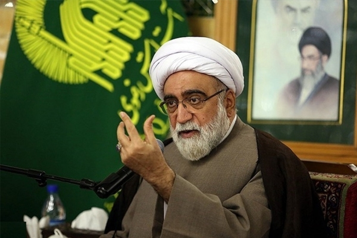 آیت الله مروی: در کنار بهره‌برداری از فضای مجازی، روش‌های سنتی و ارتباطات مستقیم روحانیت با مردم نیز مورد توجه قرار گیرند