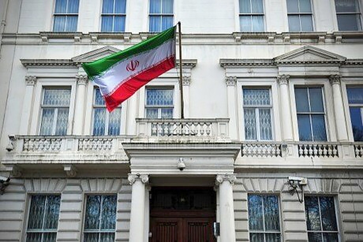 سفارت ایران در لندن از آزادی ۳ تن از اتباع ایرانی دستگیرشده در انگلیس خبر داد