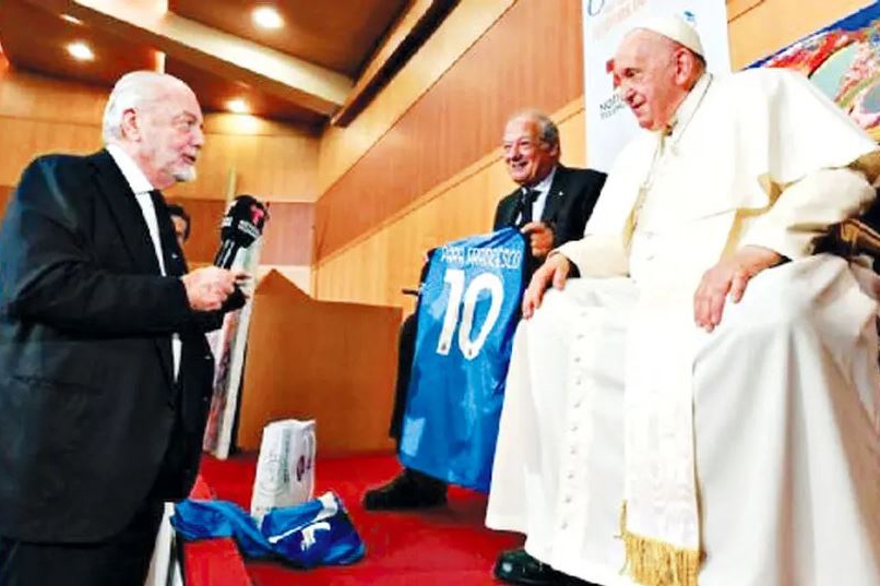 با درگذشت پاپ فرانسیس، فوتبال یکی از هواداران باوفایش را از دست داد با درگذشت پاپ فرانسیس، فوتبال یکی از هواداران باوفایش را از دست داد