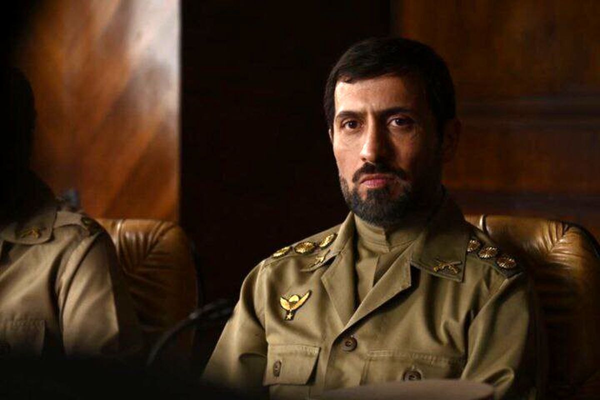 علی سرابی، بازیگر نقش شهید صیاد شیرازی در فیلم سینمایی «صیاد»، گفت: خوشبختانه امروز آنچه که روی پرده می‌بینید، حاصل تلاشم برای نزدیک شدن به شخصیت شهید صیاد است و از بازخوردهایی که از مردم و خانواده ایشان می‌شنوم، احساس سربلندی می‌کنم.