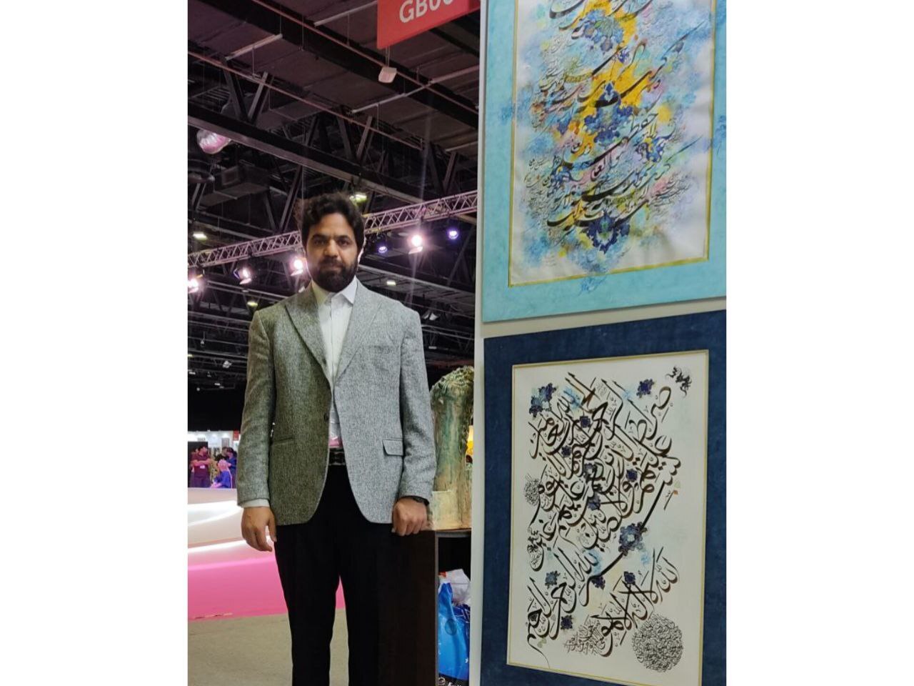 درخشش هنرمند خراسانی در رویداد جهانی هنر امارات درخشش هنرمند خراسانی در رویداد جهانی هنر امارات