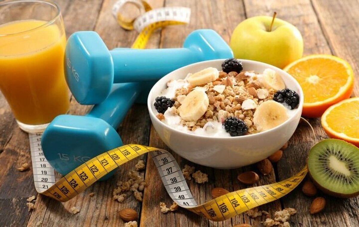 متخصص تغذیه، گفت: شاخص BMI برای ورزشکاران با توده عضلانی بالا دقیق نیست و استفاده از دستگاه‌های اندازه‌گیری چربی و عضله بدن ضروری است.