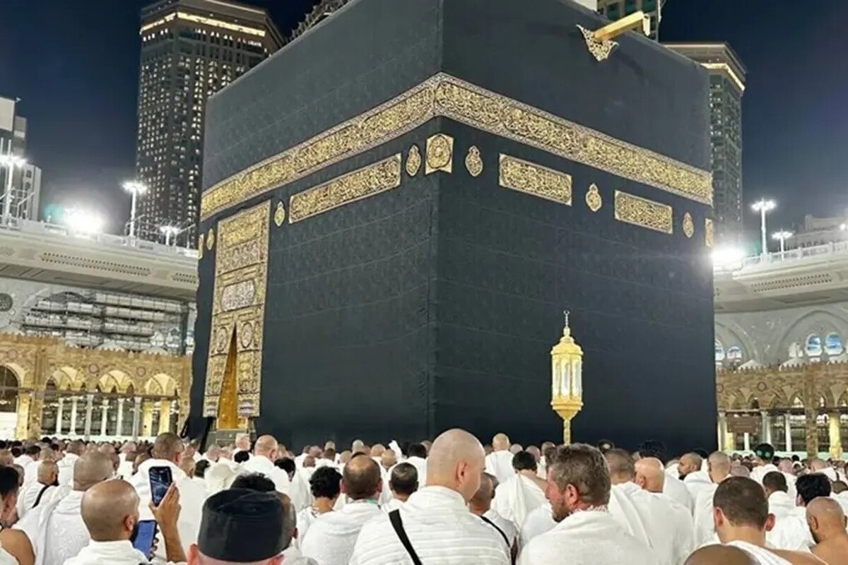 فوت یک زائر ایرانی هنگام طواف مستحبی در حج (۱ خرداد ۱۴۰۴)