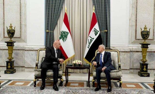 رئیس جمهور لبنان بر نقش آیتالله سیستانی در ترسیم نقشه راهی برای آیندهای بهتر تاکید کرد رئیس جمهور لبنان بر نقش آیتالله سیستانی در ترسیم نقشه راهی برای آیندهای بهتر تاکید کرد