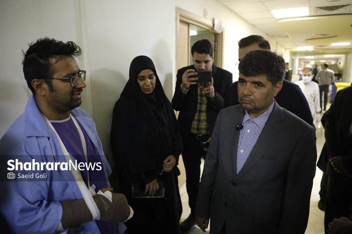 فرماندار مشهد در بازدید سرزده از بیمارستان امدادی شهید کامیاب، از پروژه خاک‌خورده ۱۲ اتاق عمل که با ۷۰ درصد پیشرفت فیزیکی در کمای ۲۰۰ میلیارد تومان اعتبار فرورفته بازدید کرد و تکمیل این پروژه خیرساز را برای این بیمارستان یک ضرورت جدی دانست.