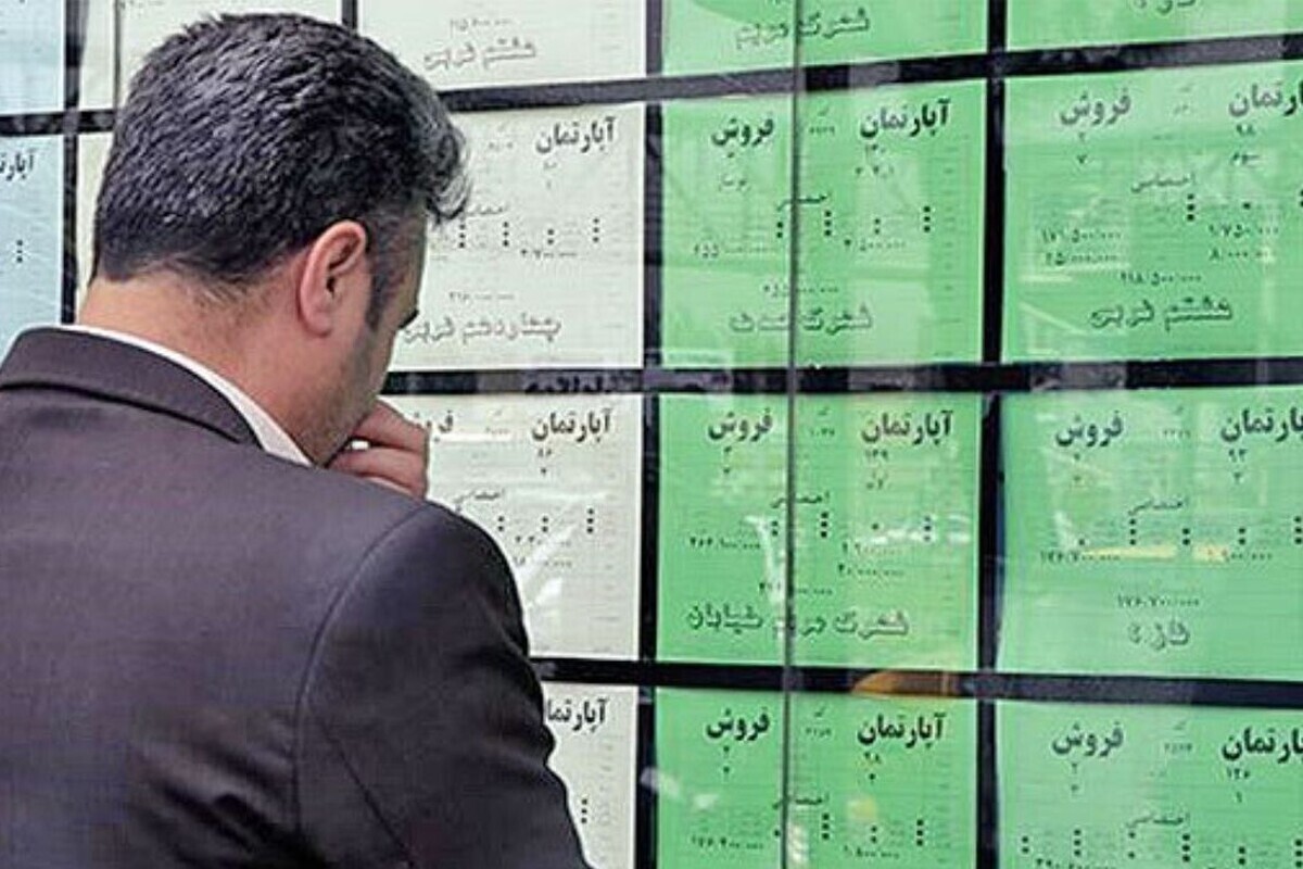 نایب‌رئیس اتحادیه املاک با اشاره به آغاز فصل جابه‌جایی کرایه‌نشین‌ها، گفت: هنوز نرخ رسمی اجاره برای امسال اعلام نشده و این موضوع موجب سردرگمی بازار مسکن و مستأجران شده است.