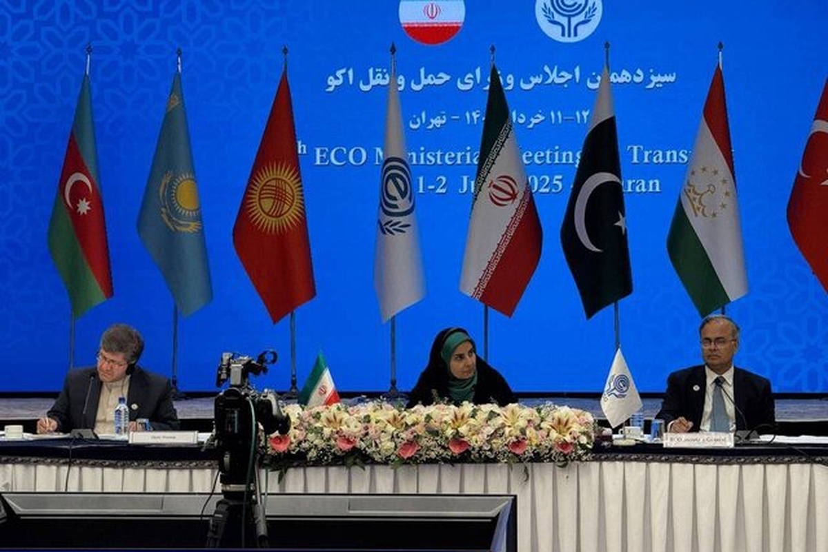 این اجلاس با حضور وزیر راه وشهرسازی و وزرای کشور‌های عضو اکو در حال برگزاری بود.