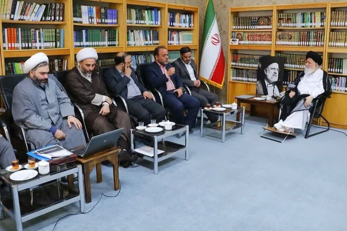 نماینده ولی فقیه در خراسان رضوی با اشاره به تأثیر مشاوره درست بر بهبود ارتباط زوجین و تحکیم خانواده، گفت: آموزش و خدمات مشاوره که همراه با آموزه‌های اسلامی باشد؛ می‌تواند در پایداری ارتباط زوجین و حفظ بنیان خانواده موثر باشد.