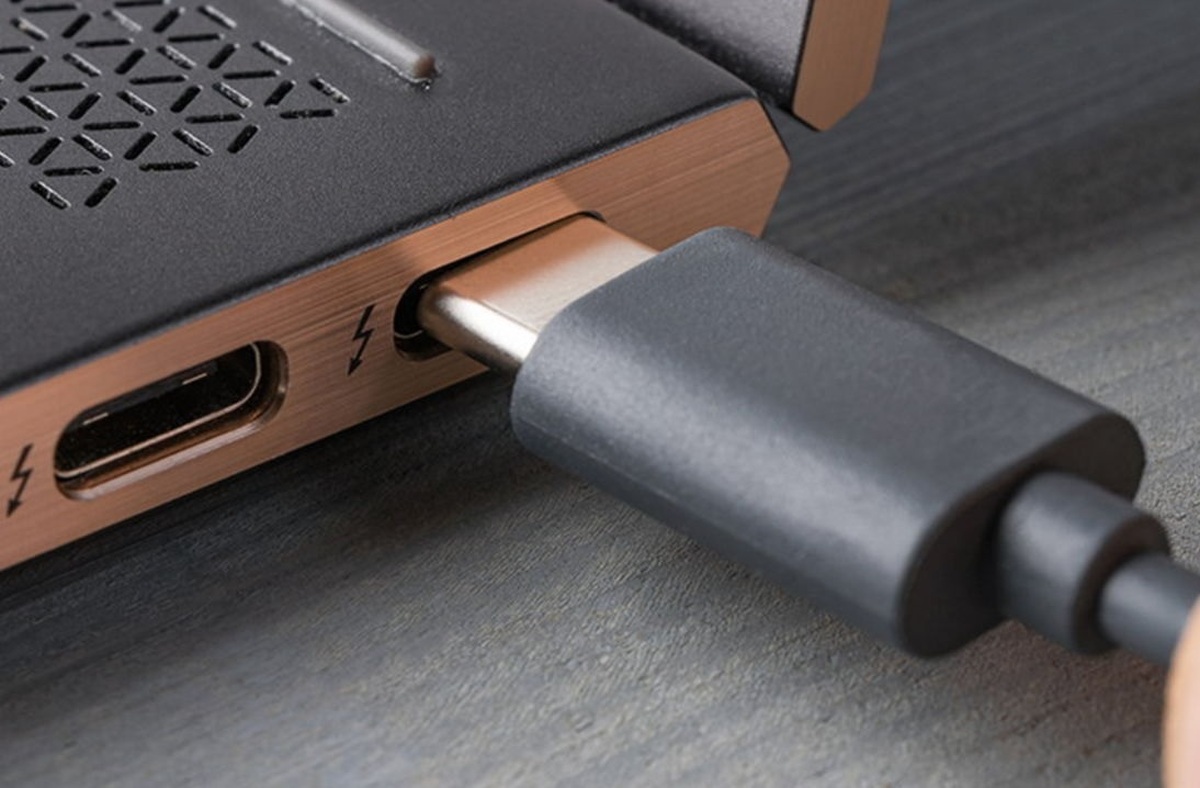 مایکروسافت قوانین ویندوز ۱۱ برای پورت‌های USB-C را تغییر داد