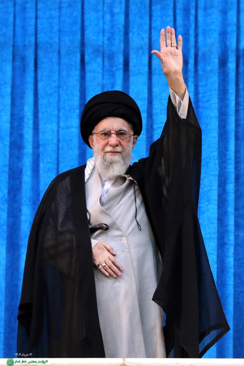رهبر معظم انقلاب در مراسم سالگرد ارتحال امام خمینی(ره): تنزل شدید جایگاه آمریکا در دنیا متاثر از حضور امام است (۱۴ خرداد ۱۴۰۴) + فیلم و عکس رهبر معظم انقلاب در مراسم سالگرد ارتحال امام خمینی(ره): تنزل شدید جایگاه آمریکا در دنیا متاثر از حضور امام است (۱۴ خرداد ۱۴۰۴) + فیلم و عکس