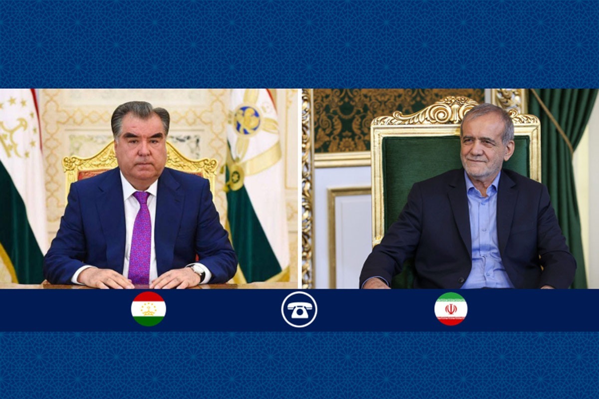 رئیس جمهور ایران صبح امروز در تماس تلفنی با «امامعلی رحمان» رئیس‌جمهور تاجیکستان، فرارسیدن عید سعید قربان را به دولت و ملت برادر و هم‌فرهنگ تاجیکستان تبریک گفت.