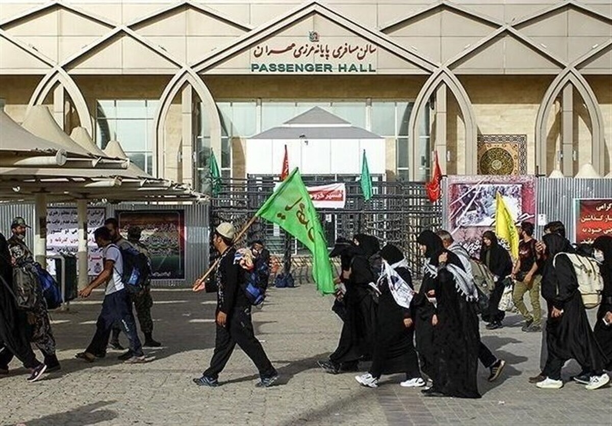 فرمانده مرزبانی فراجا گفت: ۱۸۰ هزار نفر طی سه روز گذشته از مرز‌های کشور راهی عتبات عالیات شدند.