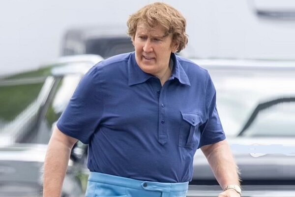 تغییر فاحش شکل بدن بازیگر مشهور هالیوودی در فیلم جدیدش | این بازیگر کیست؟ + عکس تغییر فاحش شکل بدن بازیگر مشهور هالیوودی در فیلم جدیدش | این بازیگر کیست؟ + عکس