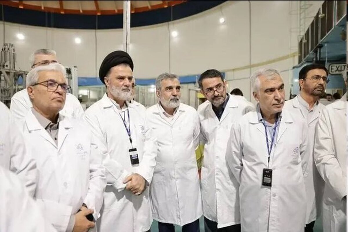 اعضای کمیسیون امنیت ملی مجلس از رآکتور تحقیقاتی تهران بازدید کردند
