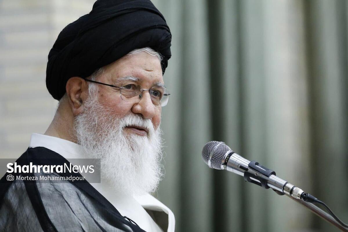 نماینده ولی‌فقیه در خراسان رضوی با بیان اینکه تحقق عدالت اجتماعی نیازمند مقابله با جریان قدرت و ثروت است، گفت: اگر مسئله بانک‌های خصوصی در کشور حل شود، مشکل اقتصادی نیز حل خواهد شد.