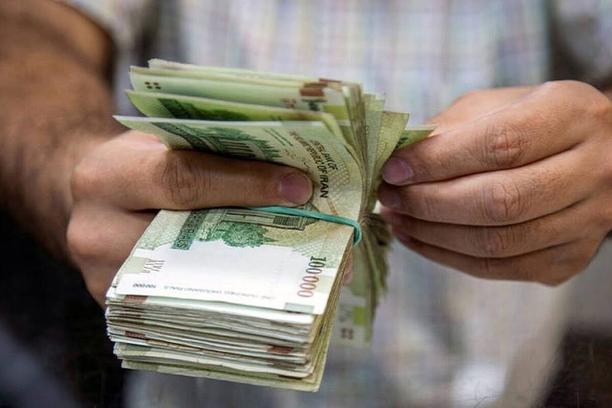 عضو هیئت‌رئیسه مجلس شورای اسلامی با انتقاد از عملکرد شبکه بانکی در انجام تعهدات تکلیفی در حوزه تسهیلات قرض‌الحسنه گفت: مسئولان بانک مرکزی قول داده‌اند که برای کاهش صف‌های انتظار دریافت وام‌های قرض‌الحسنه اقدام کنند.