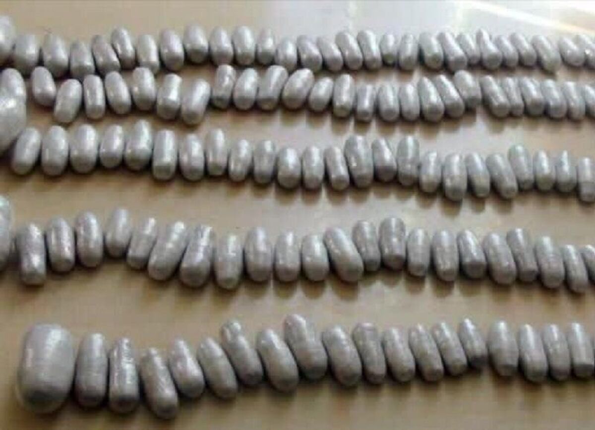 کشف ۵۵ بسته هرویین از معده یک تبعه خارجی در تایباد (۱۹ خرداد ۱۴۰۴)