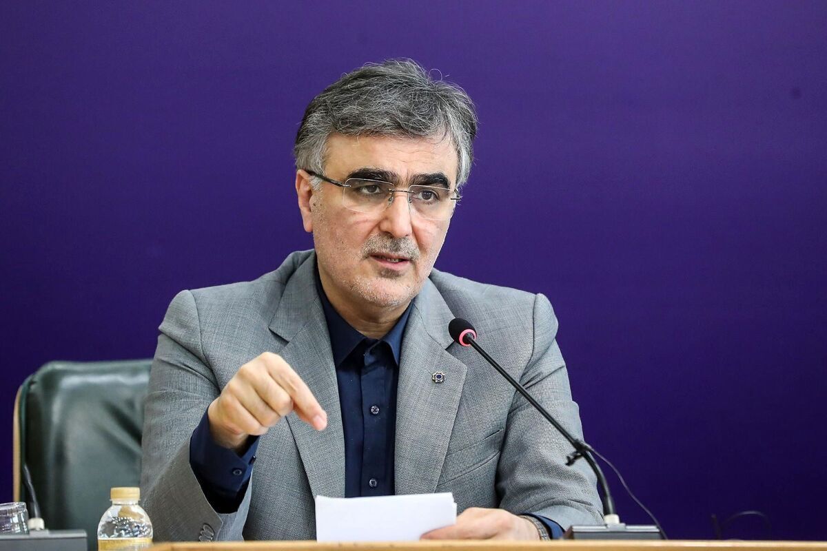 رئیس کل بانک مرکزی: تامین مالی ۳ میلیارد دلاری از طریق بازار پیش‌فروش ارز