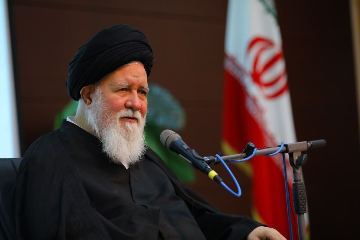 نماینده ولی‌فقیه در خراسان رضوی جهاد تبیین را برای بیداری جامعه ضروری دانست و گفت: عزیزان نیرو‌های انقلابی به شما سپرده شدند، و شما مسئولیت پاسداری از مبانی اعتقادی و فکری این رزمندگان را بر عهده دارید.