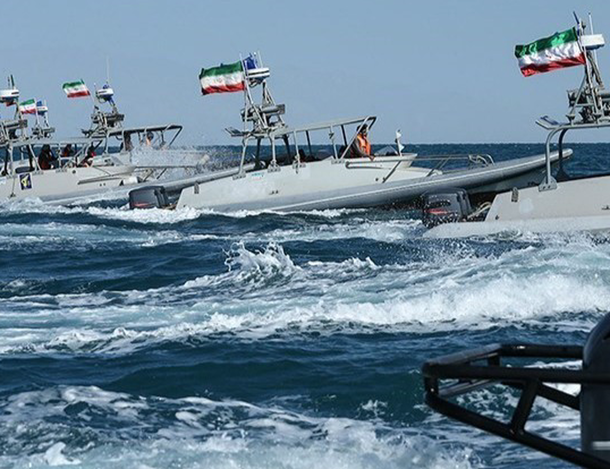 فرمانده کل سپاه پاسداران گفت: آمادگی رزمی نیروی دریایی برای واکنش به هر تهدید و پاسخ به هر سناریویی کاملاً فراهم و مجهز است و از قابلیت اعتماد و اطمینان بالایی برخوردار است.