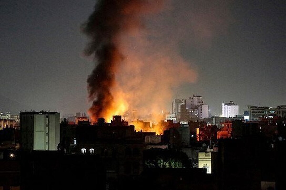 در مناطقی از شرق و غرب تهران در بامداد یکشنبه (۲۵ خرداد ۱۴۰۴) صدای انفجار شنیده شده است.
