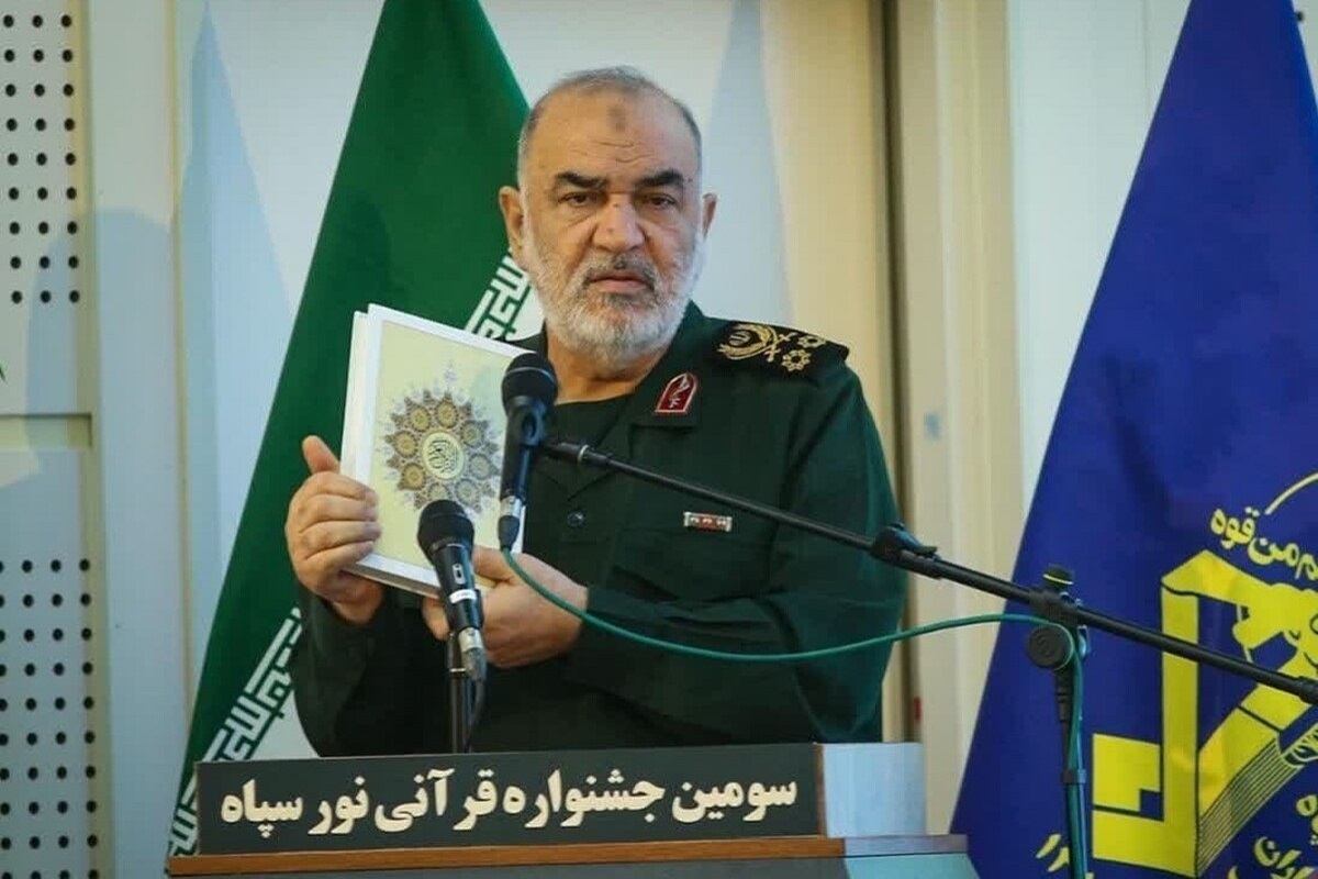 جامعه قرآنی سپاه پاسداران انقلاب اسلامی درپی حمله ددمنشانه اسرائیل به خاک کشورمان و شهادت جمعی از فرماندهان نظامی و دانشمندان هسته‌ای، بیانیه‌ای صادر کرد.