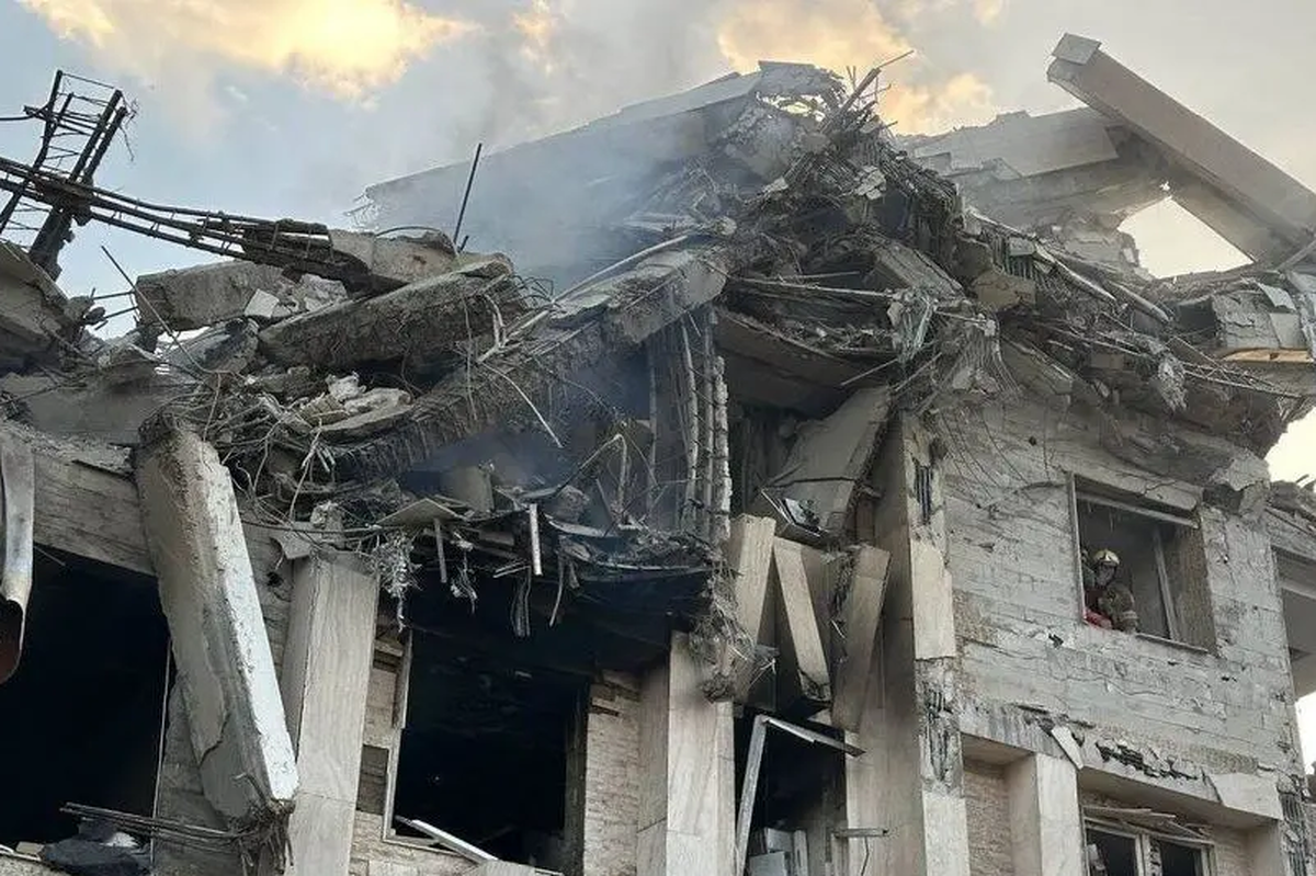یک گالری هنری در مشهد از امکان اسکان اضطراری شهروندان شهر‌های درگیر با اسرائیل خبر داد.