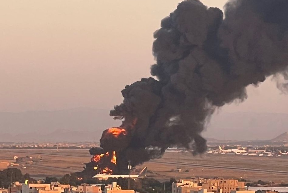 لحظاتی پیش شهر مشهد دچار انفجار و آتش‌سوزی شد.