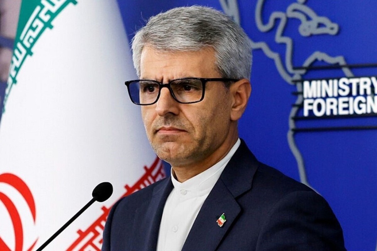 سخنگوی وزارت امور خارجه در شبکه ایکس خطاب به کمیسر عالی حقوق بشر، نوشت: حمله اسرائیل به ایران یک تجاوز آشکار و کامل است. دنیا انتظار دارد که شما با استفاده درست از موقعیت‌تان این تجاوز را به طور واضح محکوم کنید؛ بدون ابهام، بدون توجیه، بدون پنهان شدن پشت مفاهیم تحریف شده، مأموریت شما این را ایجاب می‌کند.