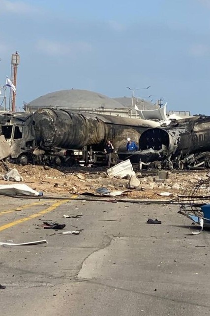 حملات ایران فعالیت یک پالایشگاه اسرائیل را متوقف کرد حملات ایران فعالیت یک پالایشگاه اسرائیل را متوقف کرد