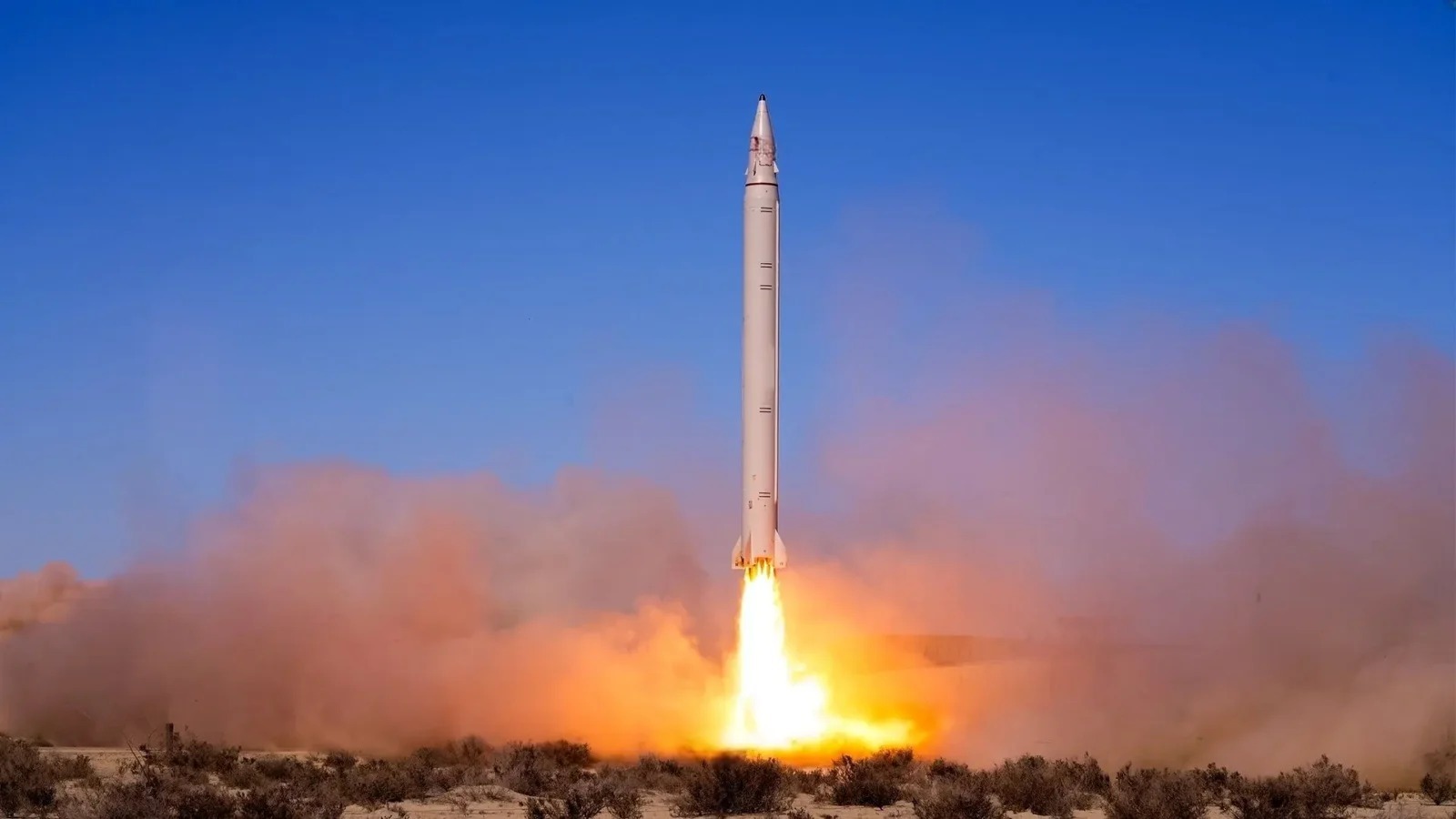 موشک عمودپرتاب (VLS) چیست؟ + ساختار و ویژگیها موشک عمودپرتاب (VLS) چیست؟ + ساختار و ویژگیها