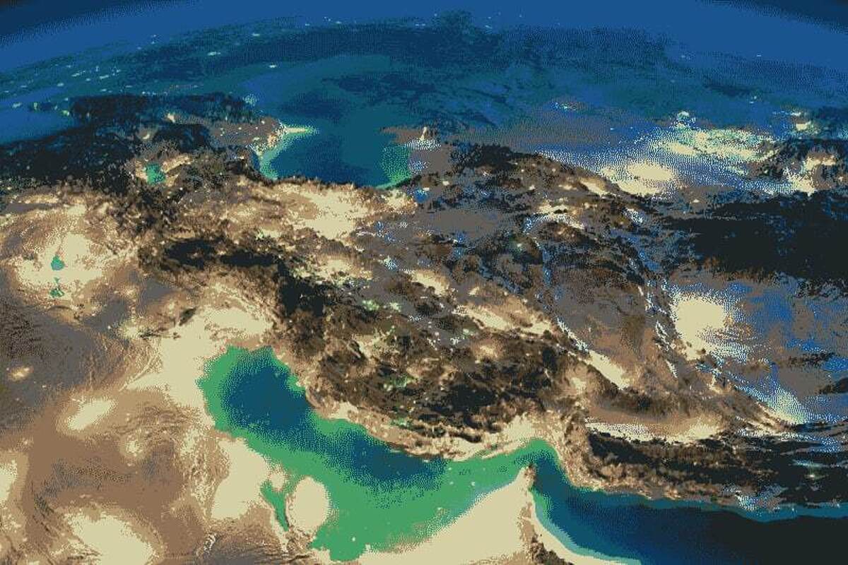 دبیر شورای مرکزی انجمن اسلامی معلمان در خراسان رضوی گفت: اکنون باید این رخداد و تهدید علیه امنیت ملی را به فرصتی برای تحکیم وحدت و گفت‌وگوی سازنده تبدیل کنیم.