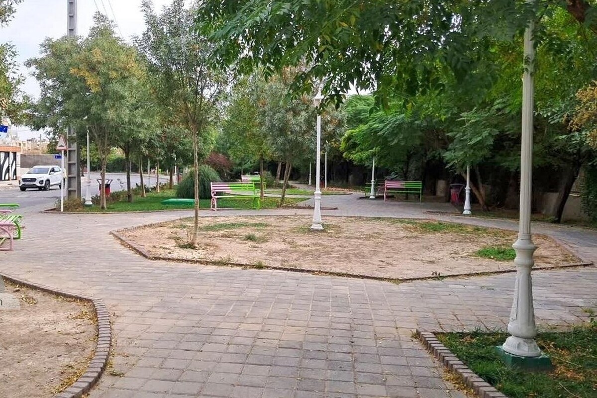 معاون محیط زیست و خدمات شهری شهرداری مشهد گفت: بوستان خطی شهید چراغچی با وسعت ۴ هزار و ۸۰۰ مترمربع و اعتباری در حدود ۱۱ میلیارد تومان، با پیشرفت فیزیکی ۹۶ درصدی، آماده تحویل به اهالی منطقه است.