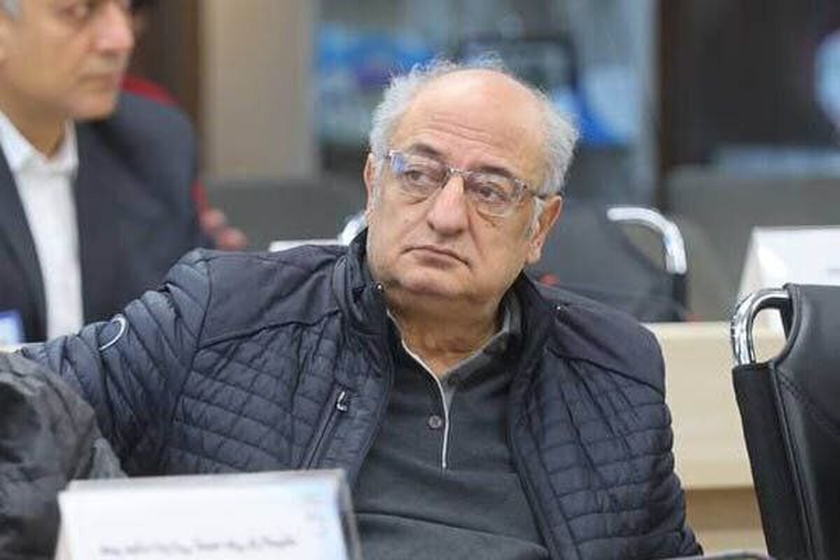 هادی رضایی: بدون توجه به مشکلات داخلی فقط باید به ایران فکر کنیم