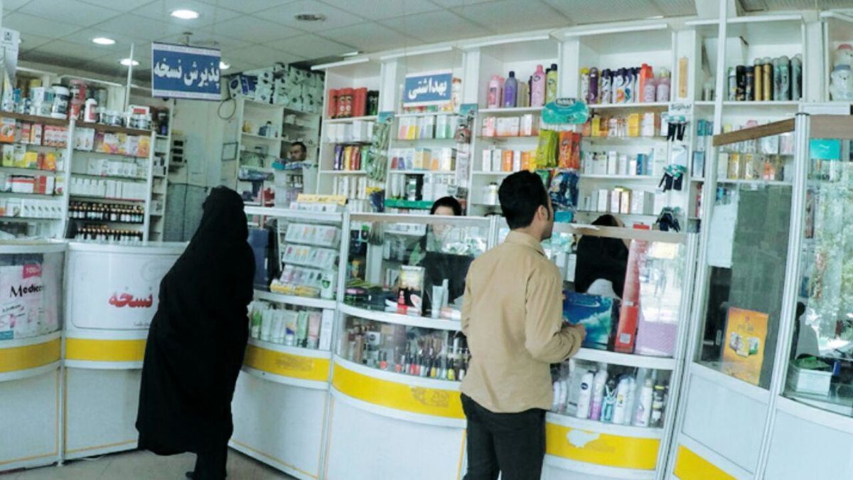 جلسه هفتگی طرح‌های بیست‌گانه تحول‌آفرین و توسعه‌ای سازمان تأمین اجتماعی با موضوع بررسی طرح‌های پزشک خانواده، اصلاح ساختار درمان و رسیدگی به اسناد پزشکی با حضور مدیرعامل و جمعی از معاونان و مدیران مربوط به طرح‌های مذکور در محل بیمارستان شهید دکتر فیاض‌بخش برگزار شد.