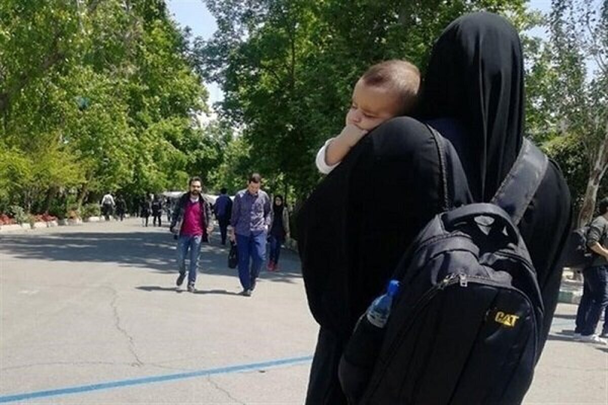 مادران دانشجو به ازای هر فرزند، ۵ نیم‌سال سنوات مازاد دریافت می‌کنند