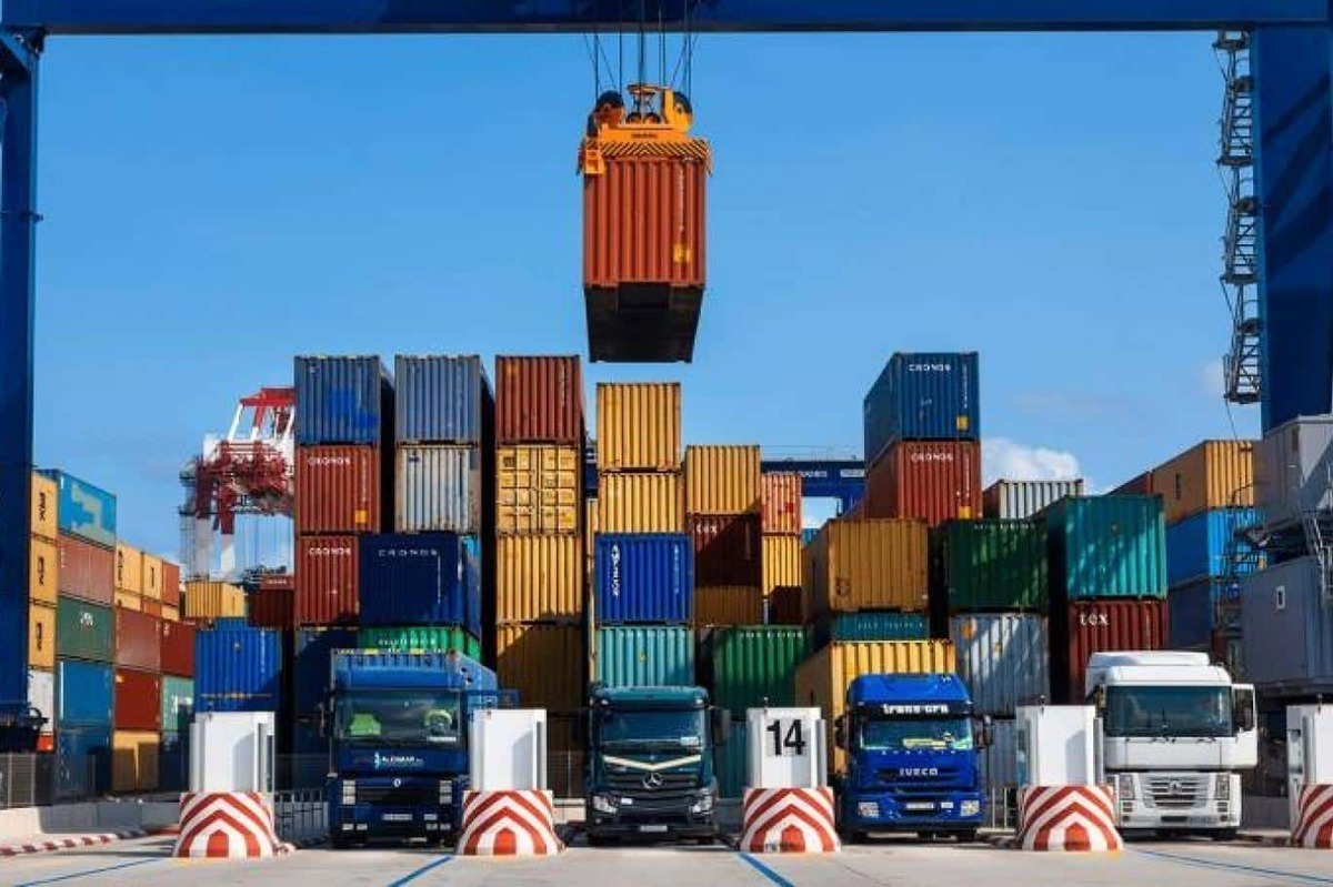 گمرک دستور فوری برای ترخیص کالا‌های خطرناک از بنادر را صادر کرد