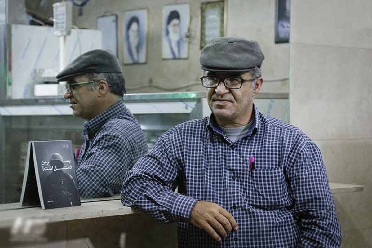 نویسنده مشهدی فعال در حوزه دفاع مقدس، با انتقاد از سطحی‌نگری در آثار جنگی، تأکید کرد: نویسنده برای نوشتن از جنگ باید ابتدا آن را بفهمد؛ نه صرفاً آن را احساس کند.